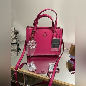 NEW! NANETTE LEPORE ANSEL PEBBLE SATCHEL CROSSBODY BAG W MIRROR KEY FOB - PINK